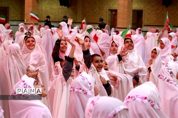 جشن تکلیف دانش‌آموزی در زنجان