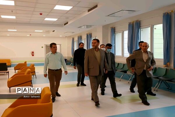 نشست مدیرکل آموزش و پرورش شهر تهران با مدیران مدارس منطقه ۱۸ در بیمارستان کودکان حکیم