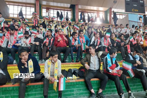 مراسم صبحگاه مشترک سازمان دانش‌آموزی و بسیج ناحیه 2 مشهد