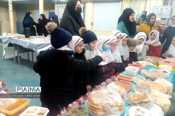 برگزاری جشنواره فجر و سلامت در دبستان حضرت زهرا(س) ۲ رودهن