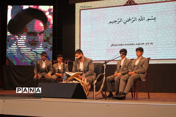 همایش دختران فاطمی رهروان زینبی در بوشهر