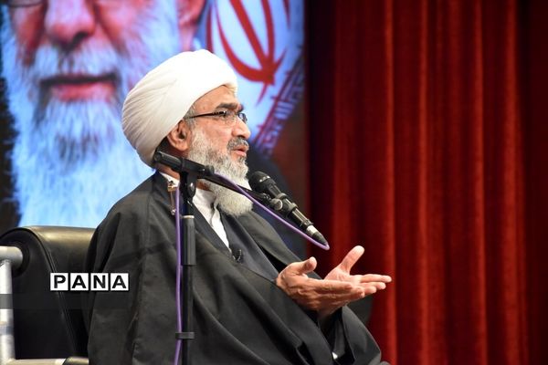 همایش دختران فاطمی رهروان زینبی در بوشهر