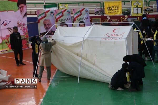 مانور یاوران انقلاب