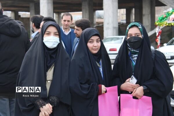 دانش‌آموزان بهارستانی راهی کربلای ایران شدند