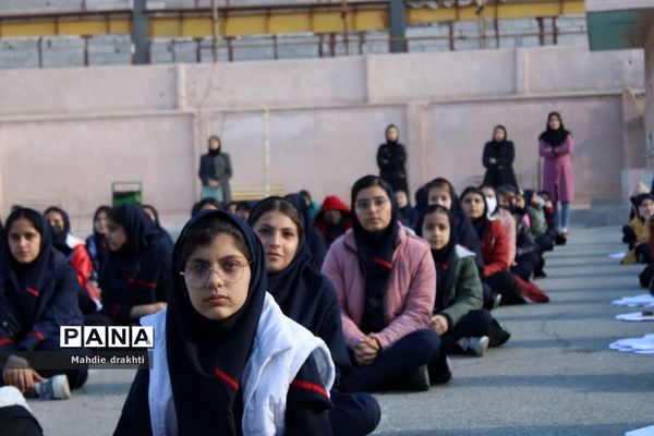 مراسم باشکوه یاوران انقلاب در بهارستان یک