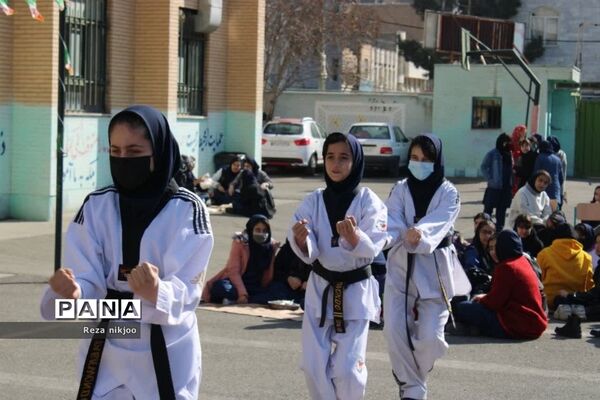 طرح بوم در مدارس بهارستان