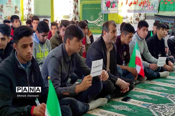 جشن پیروزی انقلاب اسلامی در مدارس کارون
