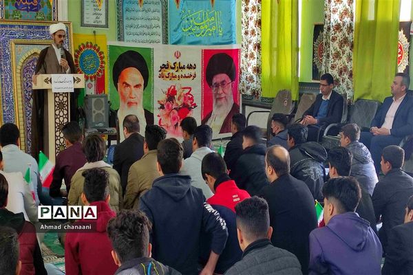 جشن پیروزی انقلاب اسلامی در مدارس کارون