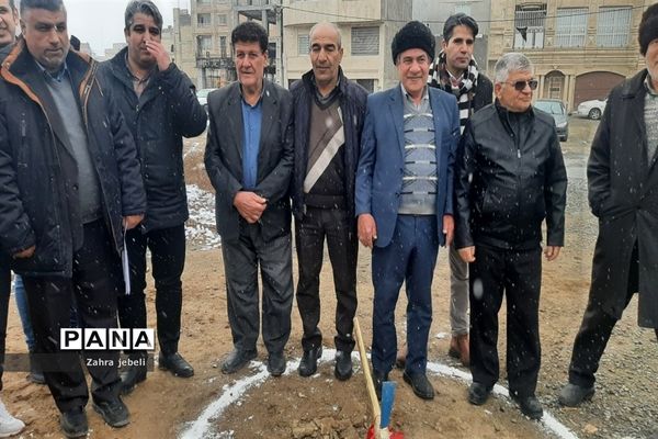 مراسم  کلنگ زنی مدرسه ۸ کلاسه در صفادشت