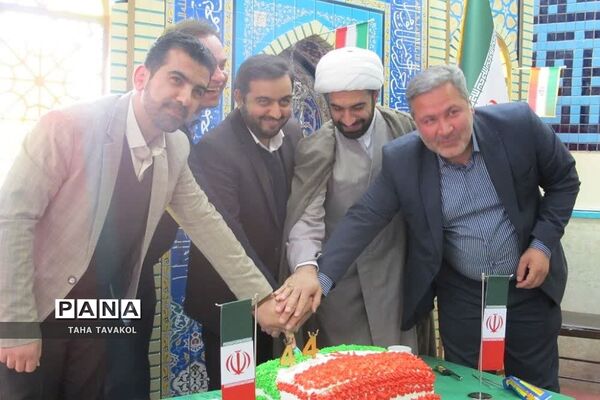 برگزاری جشن انقلاب در آموزش و پرورش شهرستان پردیس