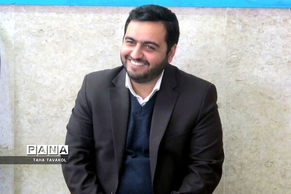برگزاری جشن انقلاب در آموزش و پرورش شهرستان پردیس