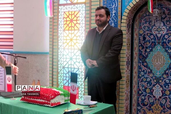 برگزاری جشن انقلاب در آموزش و پرورش شهرستان پردیس