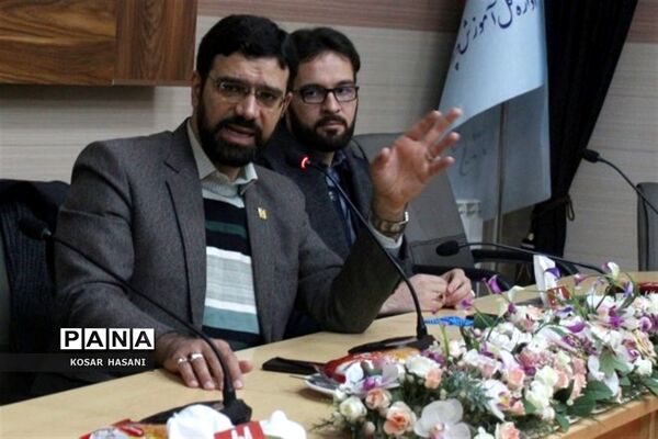 نقش و جایگاه دانش‌آموزان در شکل‌گیری تمدن نوین اسلامی و جهاد تبیین در مدارس