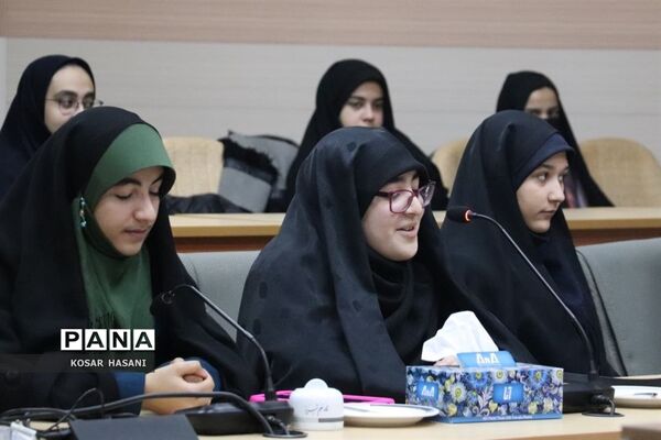 نقش و جایگاه دانش‌آموزان در شکل‌گیری تمدن نوین اسلامی و جهاد تبیین در مدارس