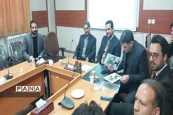 رونمایی از اولین شماره نشریه الکترونیک، ارگان امور جوانان آموزش و پرورش خلیل‌آباد