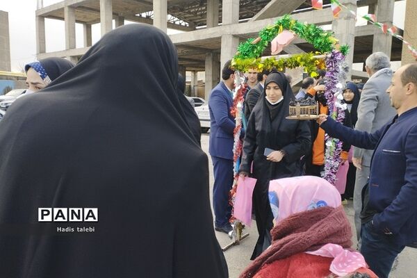برگزاری مراسم اعزام و بدرقه دانش‌آموزان بهارستانی به اردوی راهیان نور