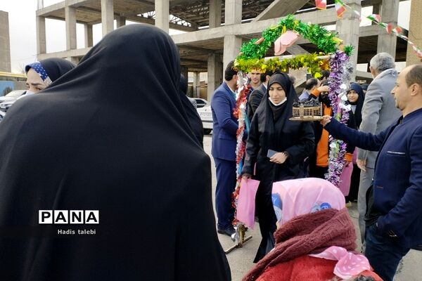 برگزاری مراسم اعزام و بدرقه دانش‌آموزان بهارستانی به اردوی راهیان نور