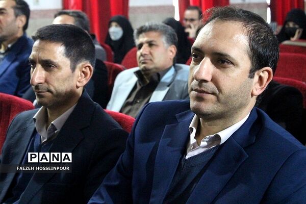برگزاری مراسم اعزام و بدرقه دانش‌آموزان بهارستانی به اردوی راهیان نور