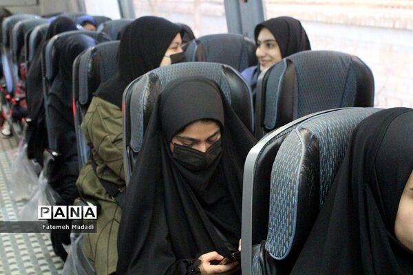 برگزاری مراسم اعزام و بدرقه دانش‌آموزان بهارستانی به اردوی راهیان نور