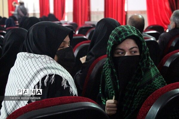 برگزاری مراسم اعزام و بدرقه دانش‌آموزان بهارستانی به اردوی راهیان نور
