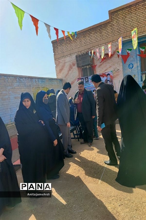 گرامیداشت چهل و چهارمین سالگرد پیروزی انقلاب در مدارس روستایی