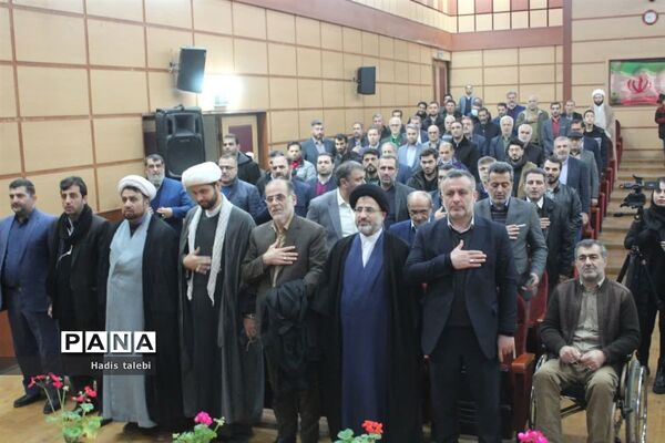 آیین رونمایی از کتاب دوما برگرفته از زندگی مادر سه شهید