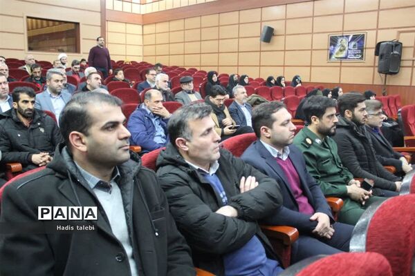 آیین رونمایی از کتاب دوما برگرفته از زندگی مادر سه شهید