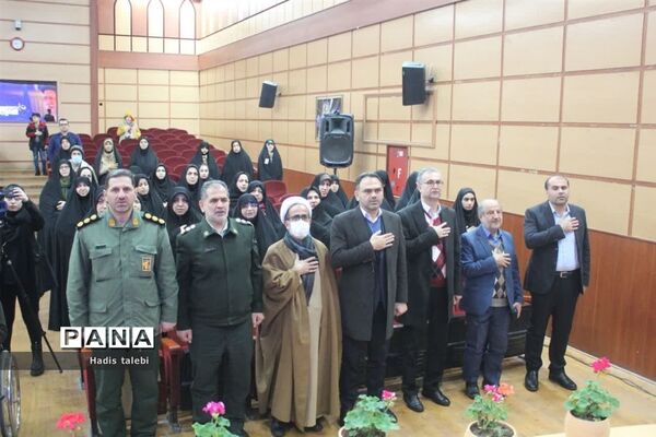 آیین رونمایی از کتاب دوما برگرفته از زندگی مادر سه شهید