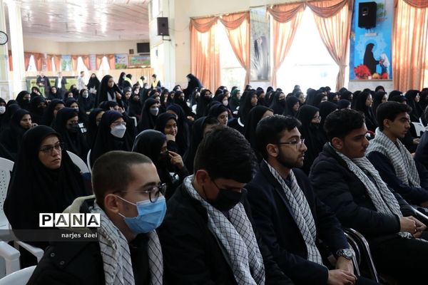 مراسم یادواره شهدای دفاع مقدس در اردوگاه ثامن الحجج