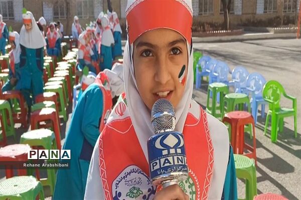 برگزاری جشن انقلاب در مدارس آباده