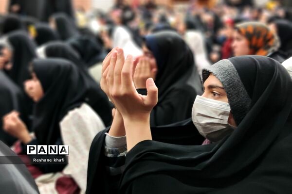 روز دوم اردوی زیارت اولی ها در حرم امام رضا(ع)