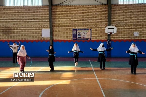 برگزاری مسابقات ورزشی ویژه دانش‌آموزان در فشافویه