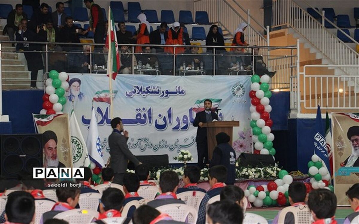جشن انقلاب و دهه فجر دهه، همه خوبی‌ها و پیروزی شکوهمند انقلاب اسلامی است