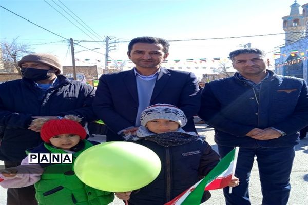 حضور مردم شهرستان بن در راهپیمایی ۲۲بهمن