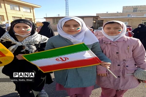 حضور مردم شهرستان بن در راهپیمایی ۲۲بهمن