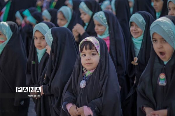 راهپیمایی با شکوه یوم الله ۲۲ بهمن در شهرستان ابرکوه