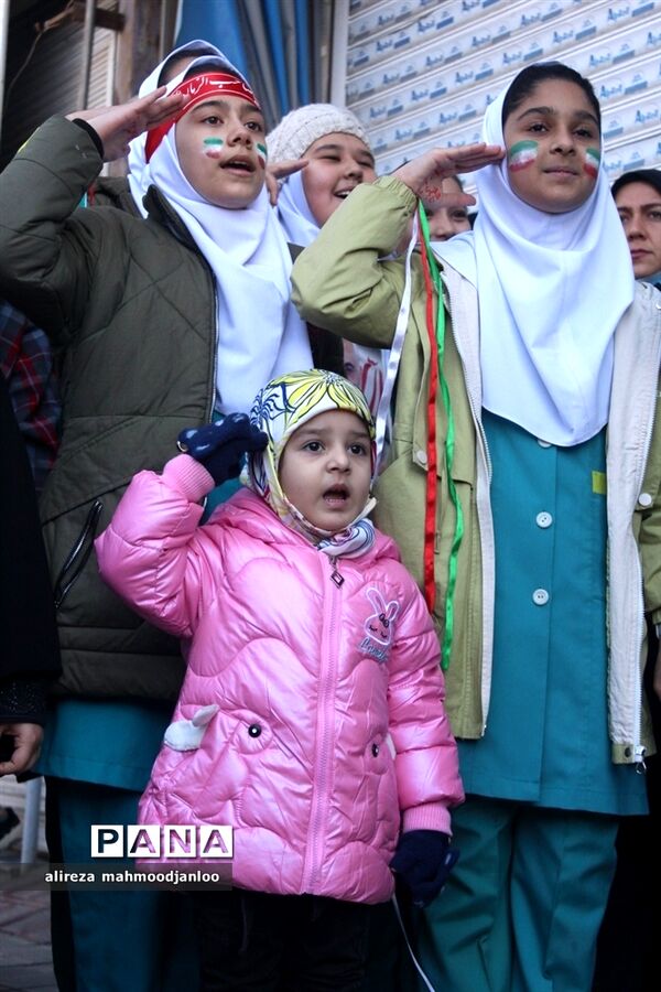 راهپیمایی ۲۲ بهمن در گلوگاه