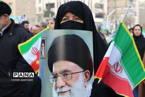 راهپیمایی باشکوه 22 بهمن در ناحیه یک شهرری