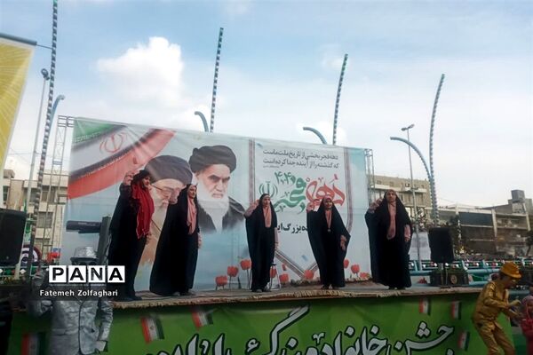 حضور پرشور مردم در جشن چهل و چهارمین سالگرد انقلاب اسلامی ایران