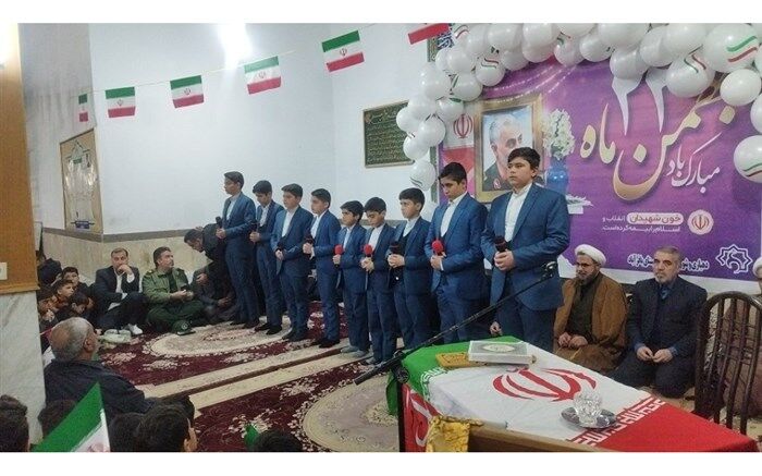 مراسم بزرگداشت پیروزی انقلاب در روستای باقرآباد قم