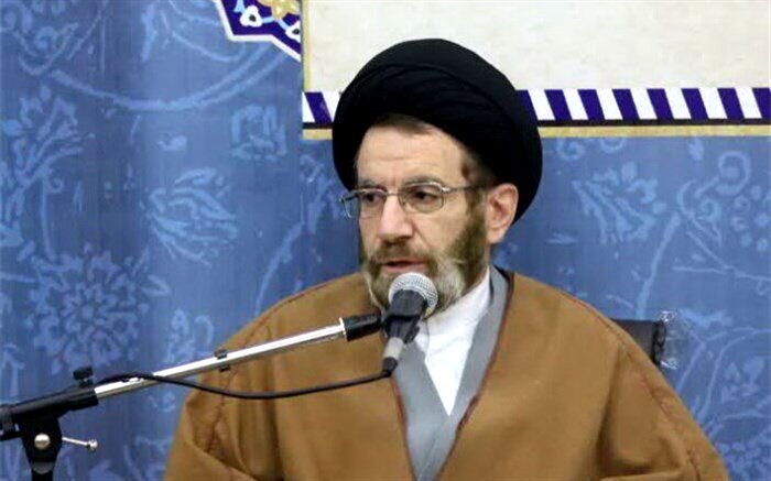 حرکت در مسیر انقلاب موجب عاقبت‌بخیری و خوشنامی می‌شود