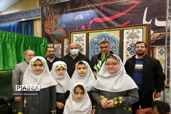 برگزاری میز خدمت در مصلی نمازجمعه صفادشت