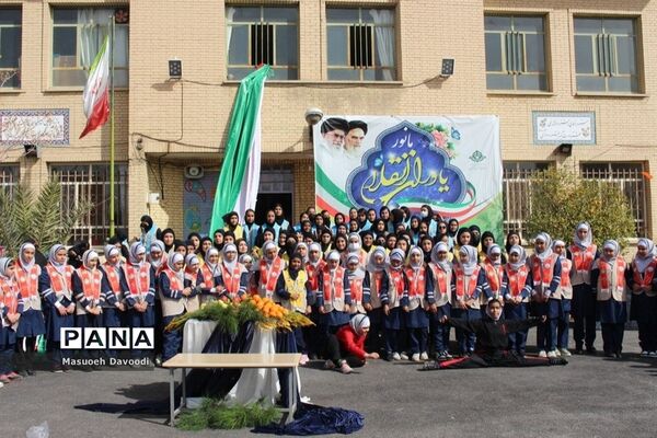 برگزاری جشن یاوران انقلاب ناحیه ۳ شیراز