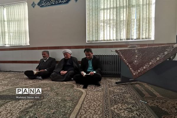 اعزام ۷۰ دانش‌آموز منطقه نیر به یادمان‌ عملیات‌های دفاع مقدس