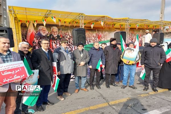 حضور باشکوه در راهپیمایی ۲۲ بهمن در تهران