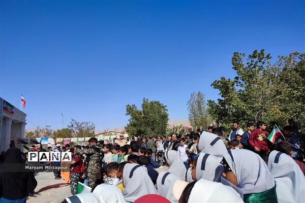 ۲۲بهمن ماه روز استقلال و آزادی ملت ایران است