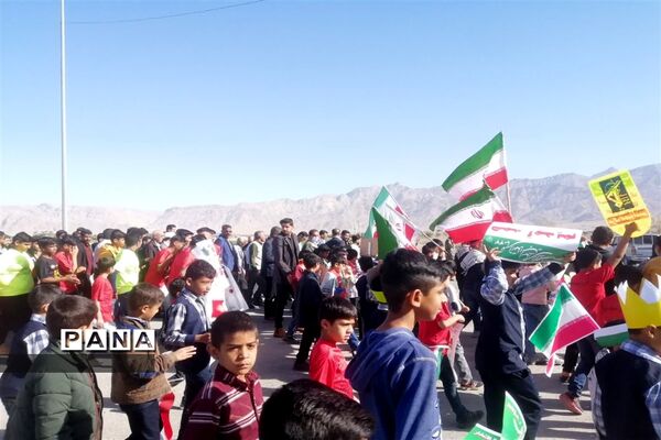 ۲۲بهمن ماه روز استقلال و آزادی ملت ایران است