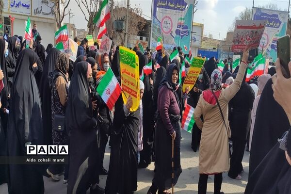 راهپیمایی با شکوه ۲۲ بهمن در شهرستان رباط‌کریم