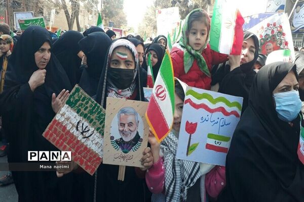 اقتدار باشکوه مردم کاشمر در راهپیمایی ۲۲ بهمن