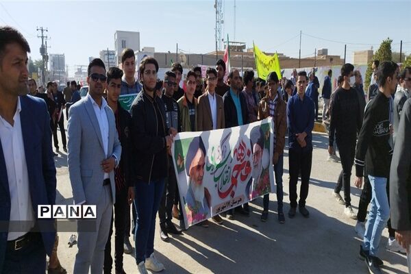 حضور پرشور فرهنگیان و دانش‌آموزان شادگانی در مراسم راهپیمایی یوم الله ۲۲بهمن